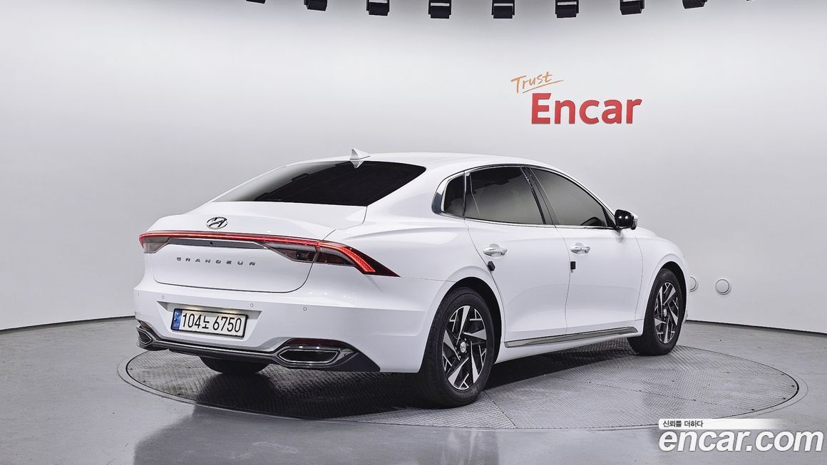 Hyundai Grandeur 2022