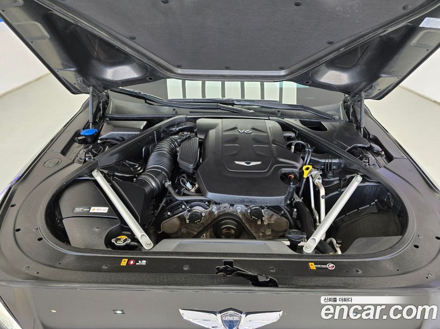 Genesis EQ900 2018