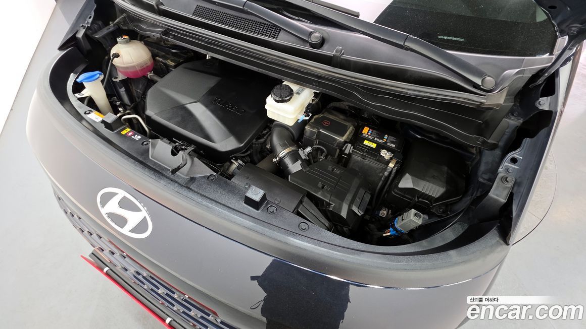 Hyundai Staria 2023