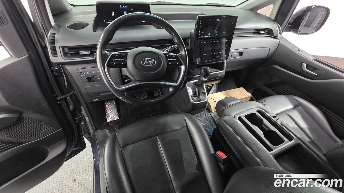Hyundai Staria 2023