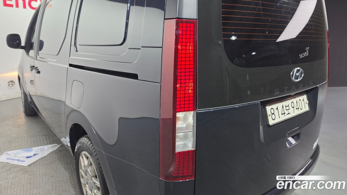 Hyundai Staria 2023