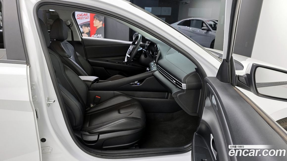 Hyundai AVANTE 2023