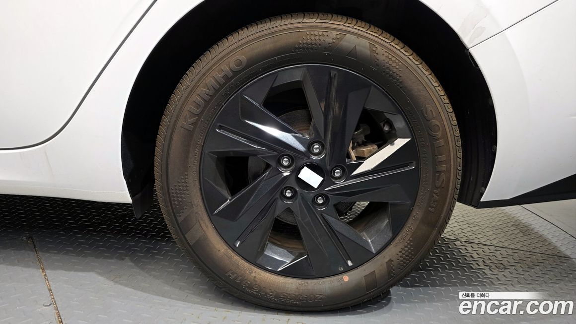 Hyundai AVANTE 2023