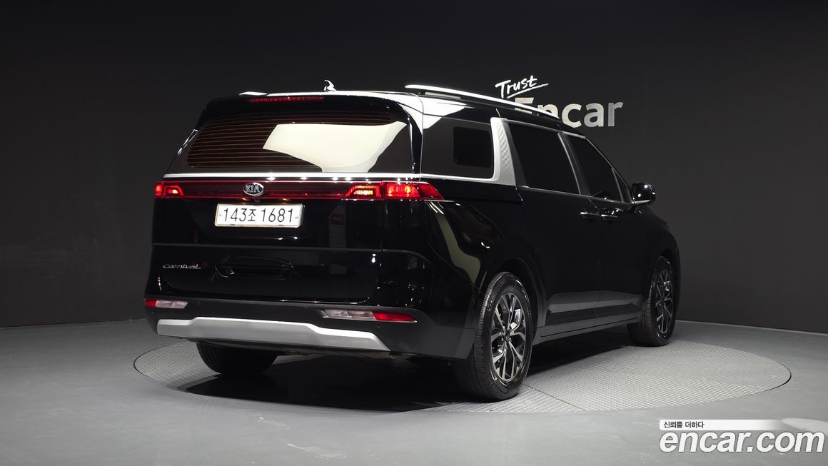 Kia Canival 2021