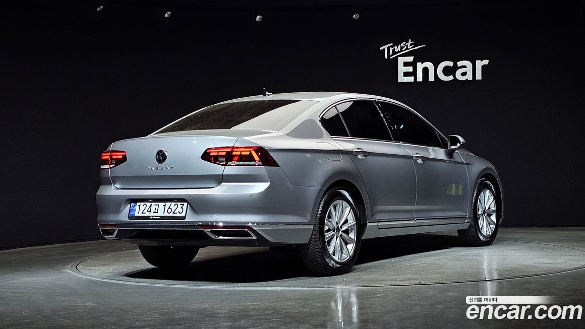 Volkswagen Passat 2021