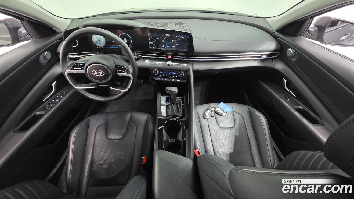 Hyundai AVANTE 2024