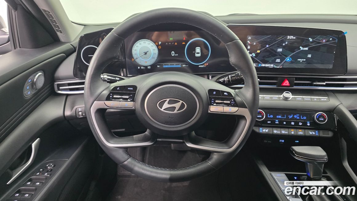 Hyundai AVANTE 2024