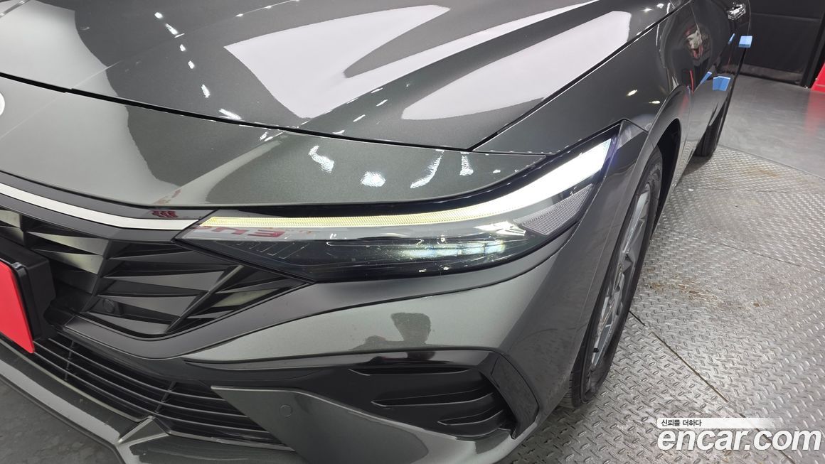 Hyundai AVANTE 2024