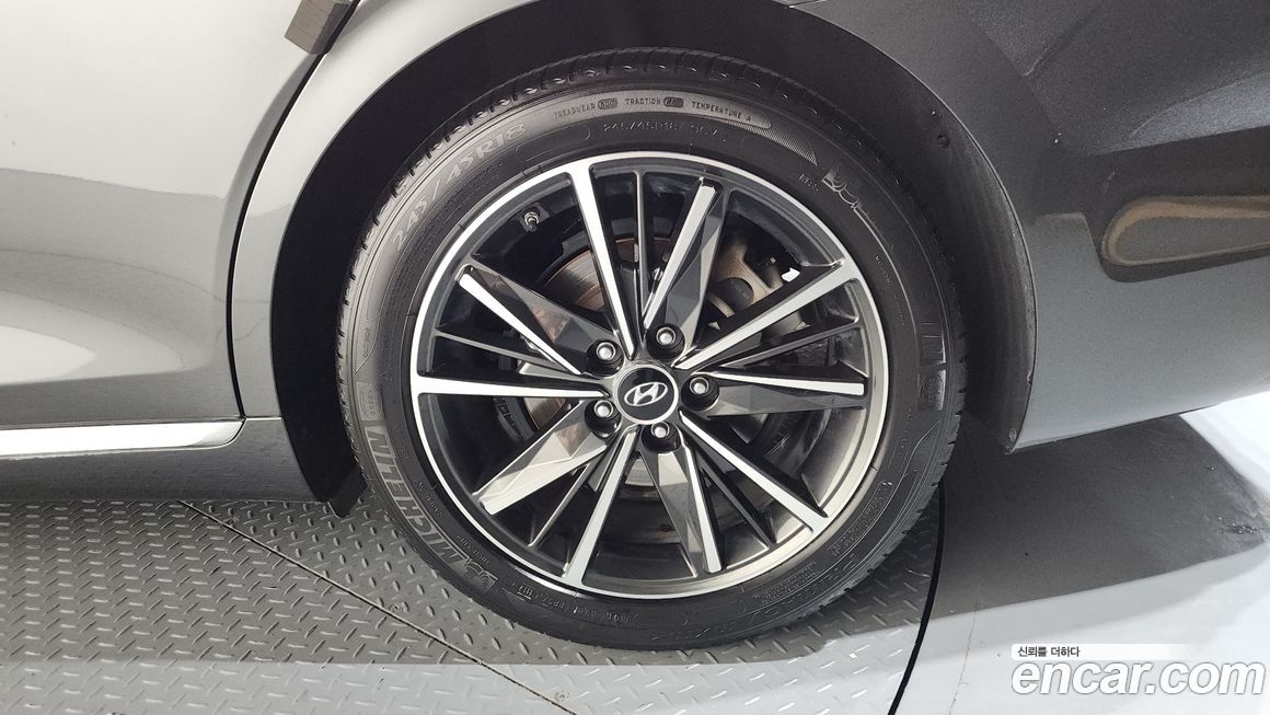 Hyundai Grandeur 2020