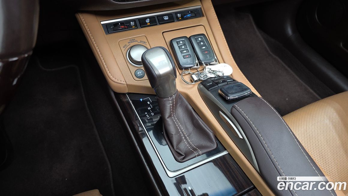 Lexus ES 2018