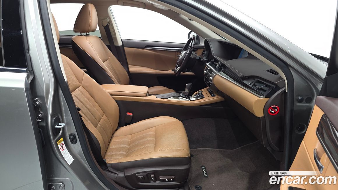 Lexus ES 2018