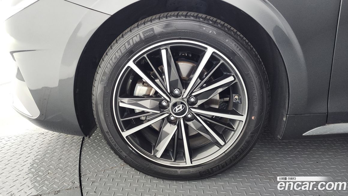 Hyundai Grandeur 2020