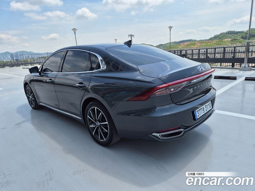 Hyundai Grandeur 2022
