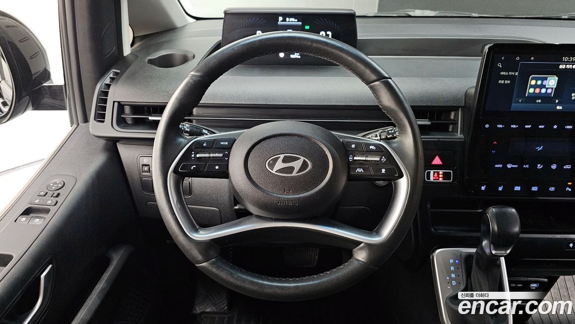 Hyundai Staria 2025