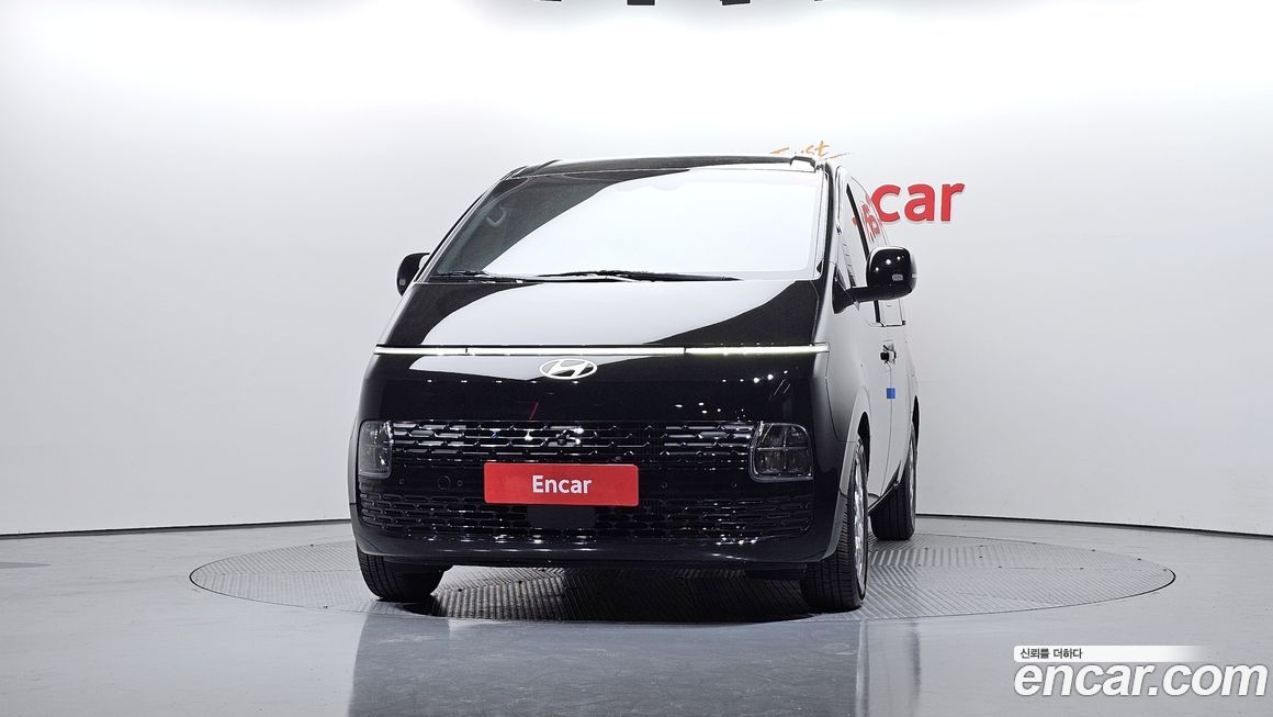 Hyundai Staria 2025