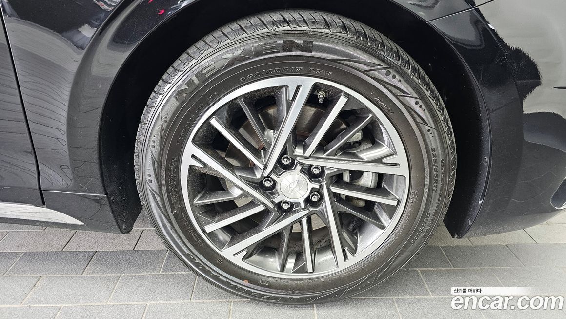 Hyundai Grandeur 2020