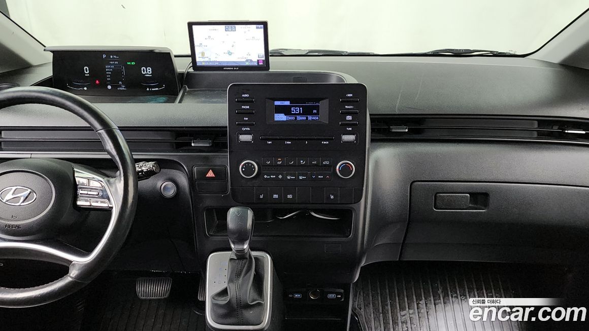 Hyundai Staria 2023