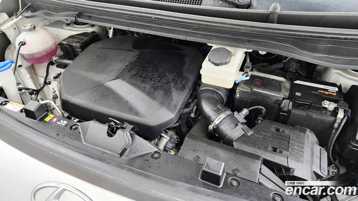 Hyundai Staria 2023