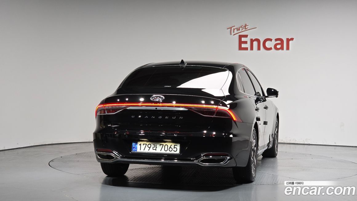Hyundai Grandeur 2022