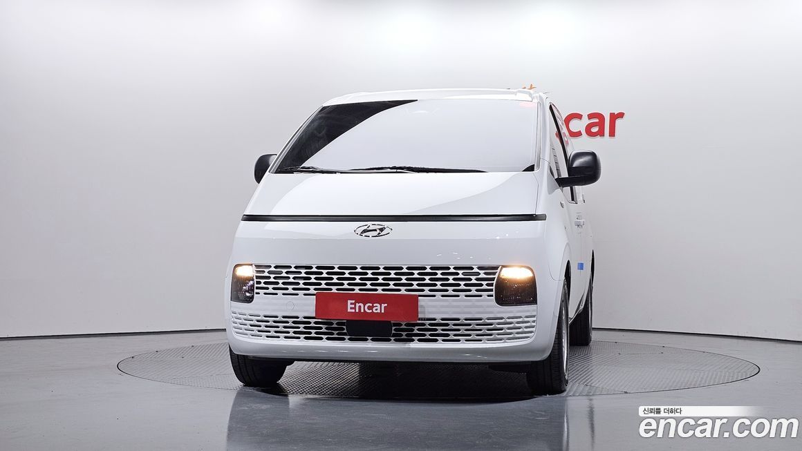 Hyundai Staria 2024