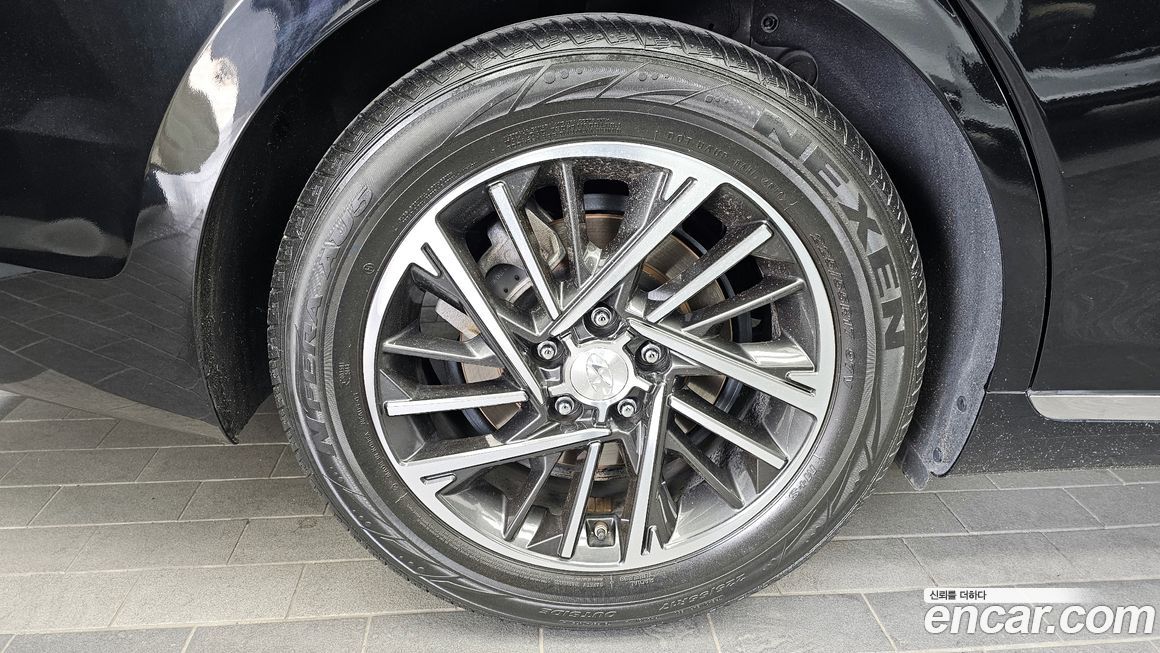 Hyundai Grandeur 2020