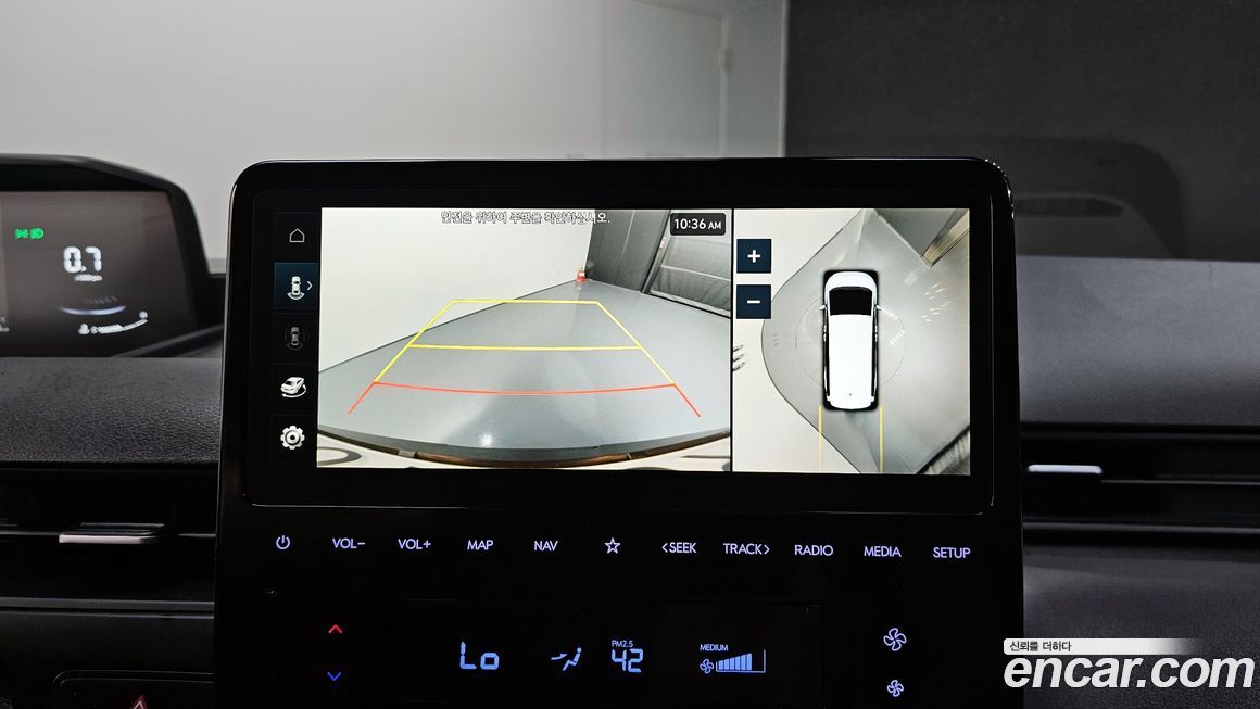 Hyundai Staria 2025