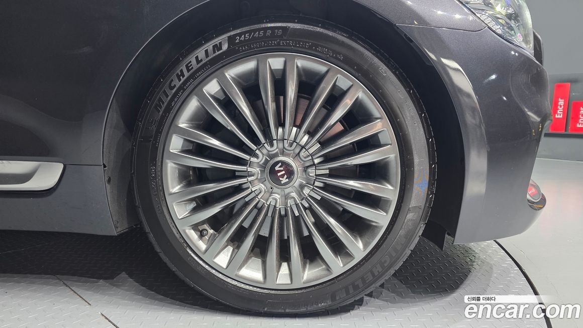 Kia K9 2019