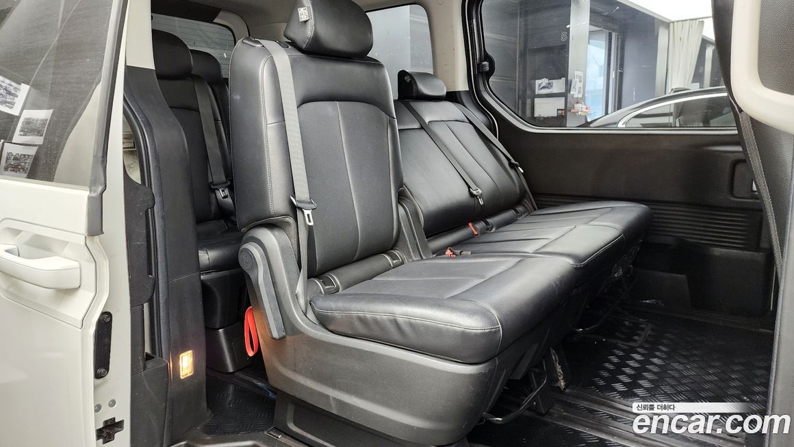 Hyundai Staria 2023