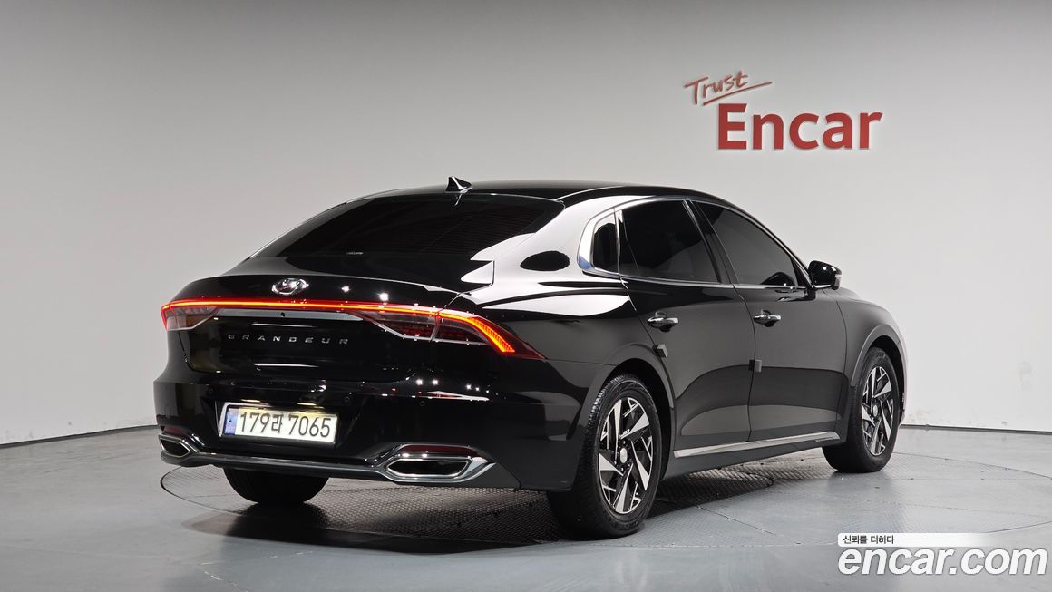 Hyundai Grandeur 2022