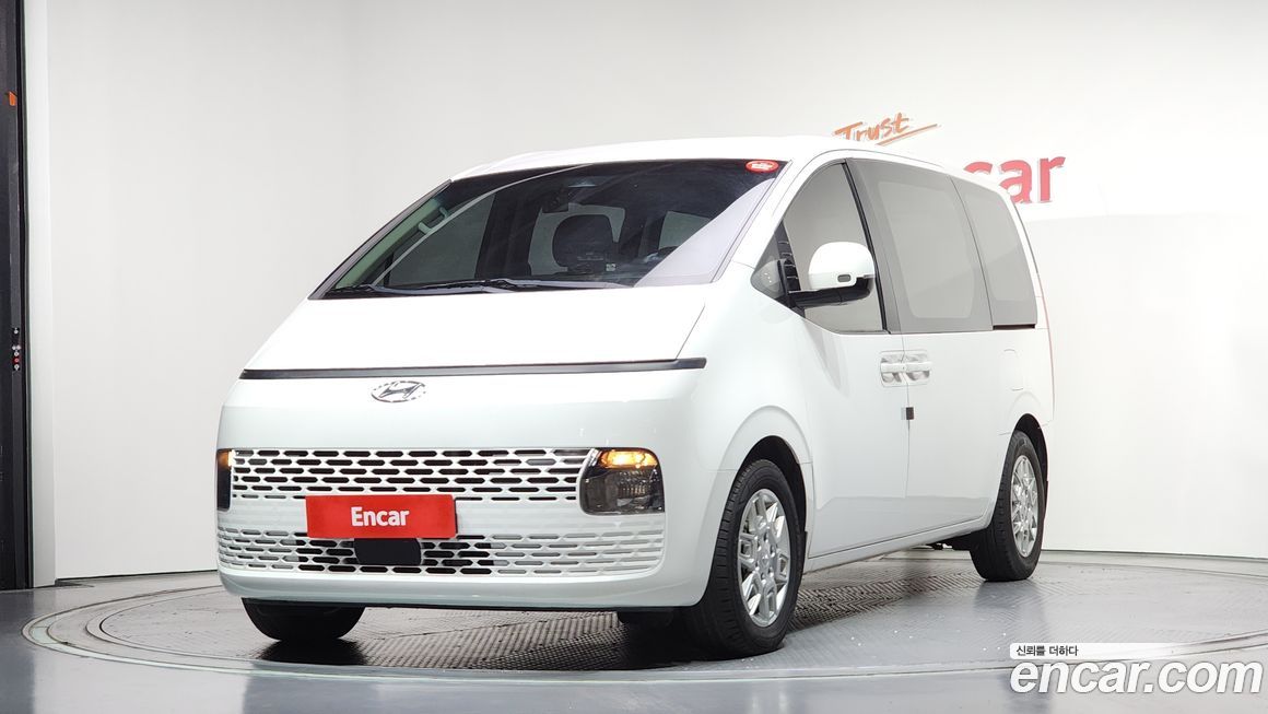 Hyundai Staria 2023