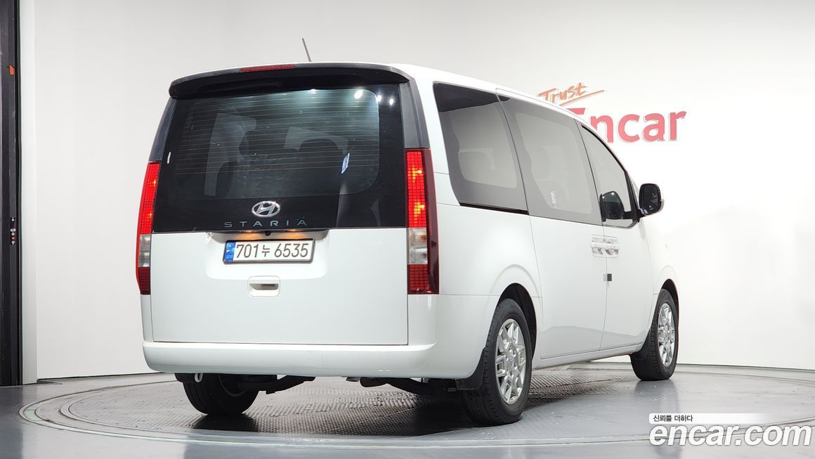 Hyundai Staria 2023