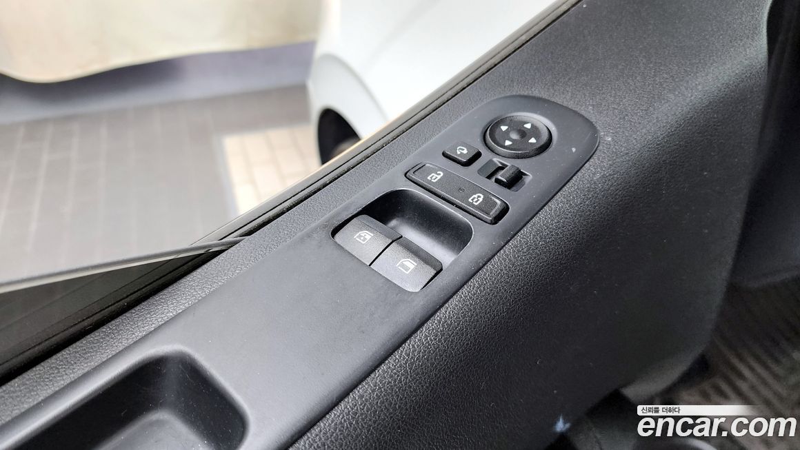 Hyundai Staria 2023