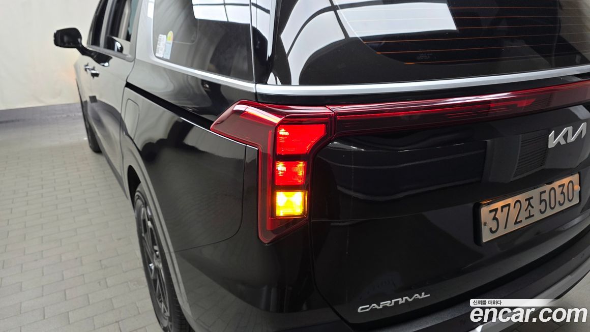 Kia Canival 2024