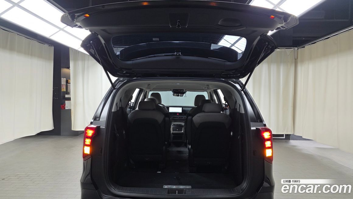 Kia Canival 2024