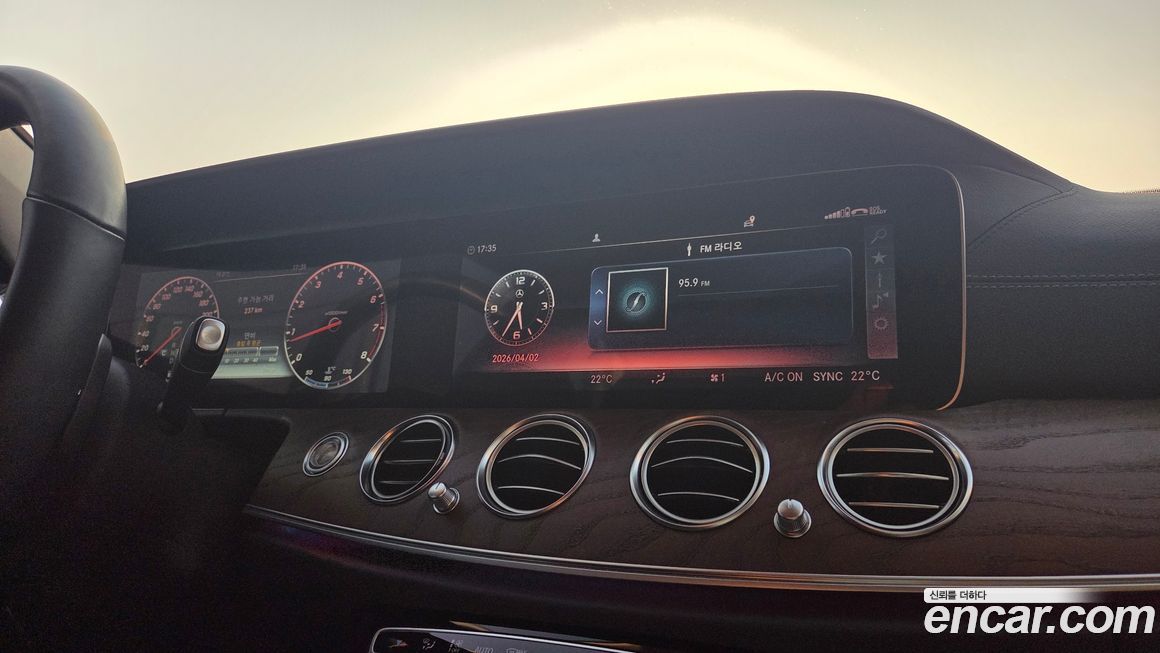 Mercedes-Benz E-Class 2019