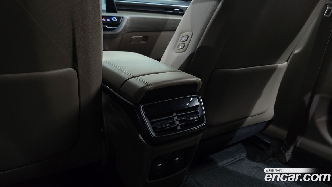 Kia K8 2023