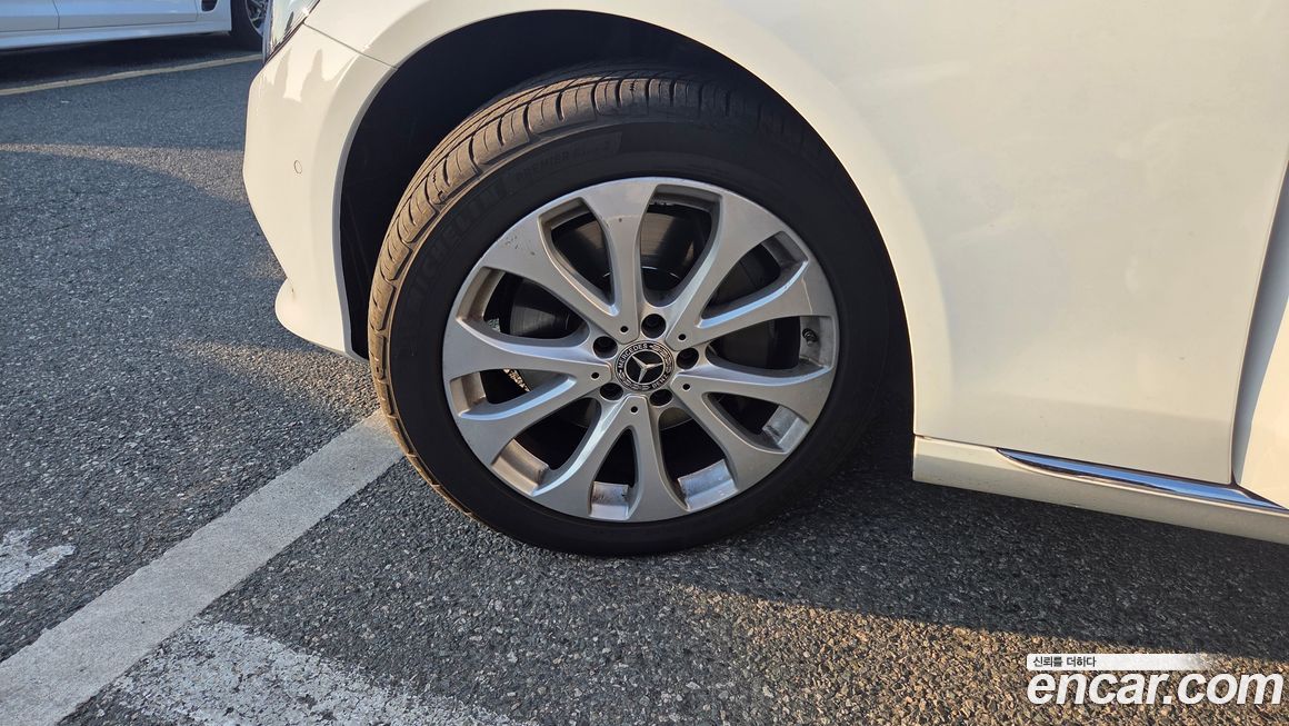 Mercedes-Benz E-Class 2019