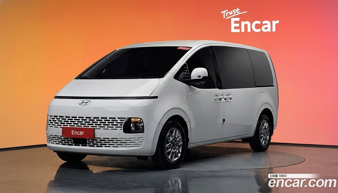 Hyundai Staria 2025