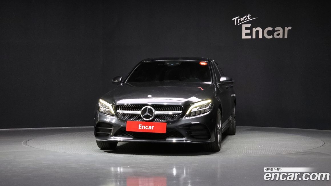 Mercedes-Benz C-Class 2021