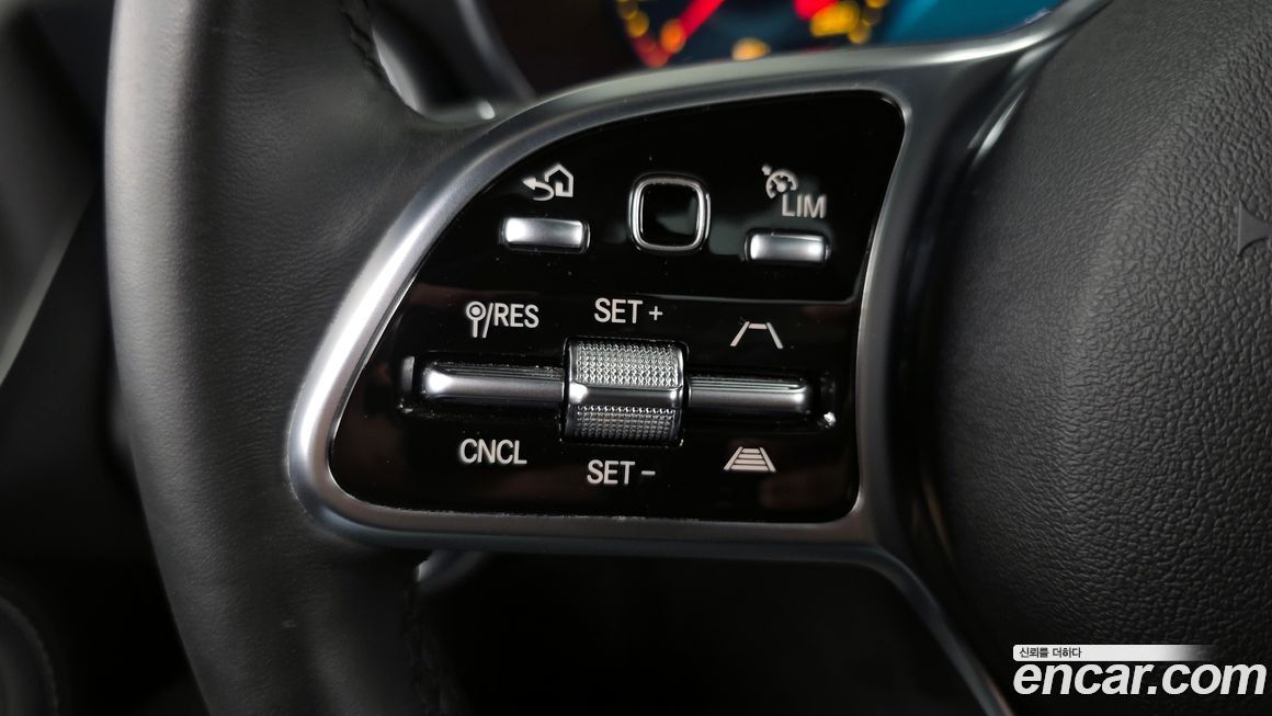Mercedes-Benz C-Class 2021