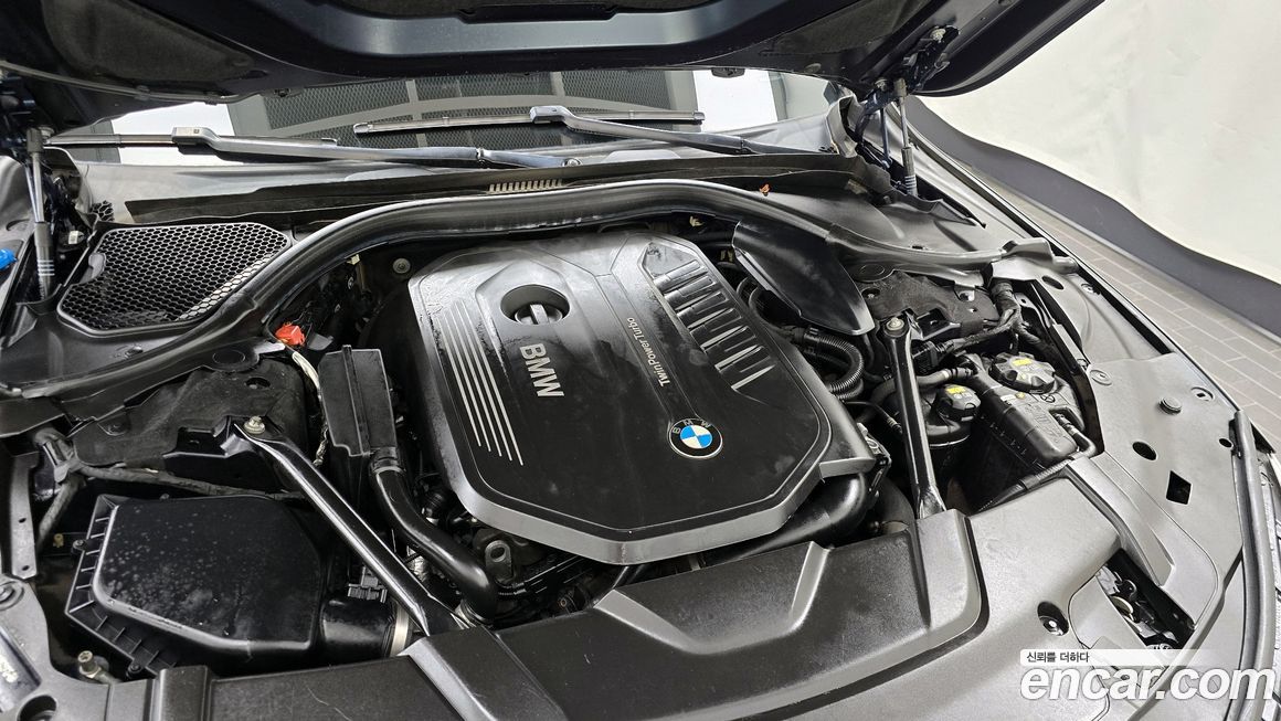 BMW 7-Series 2017