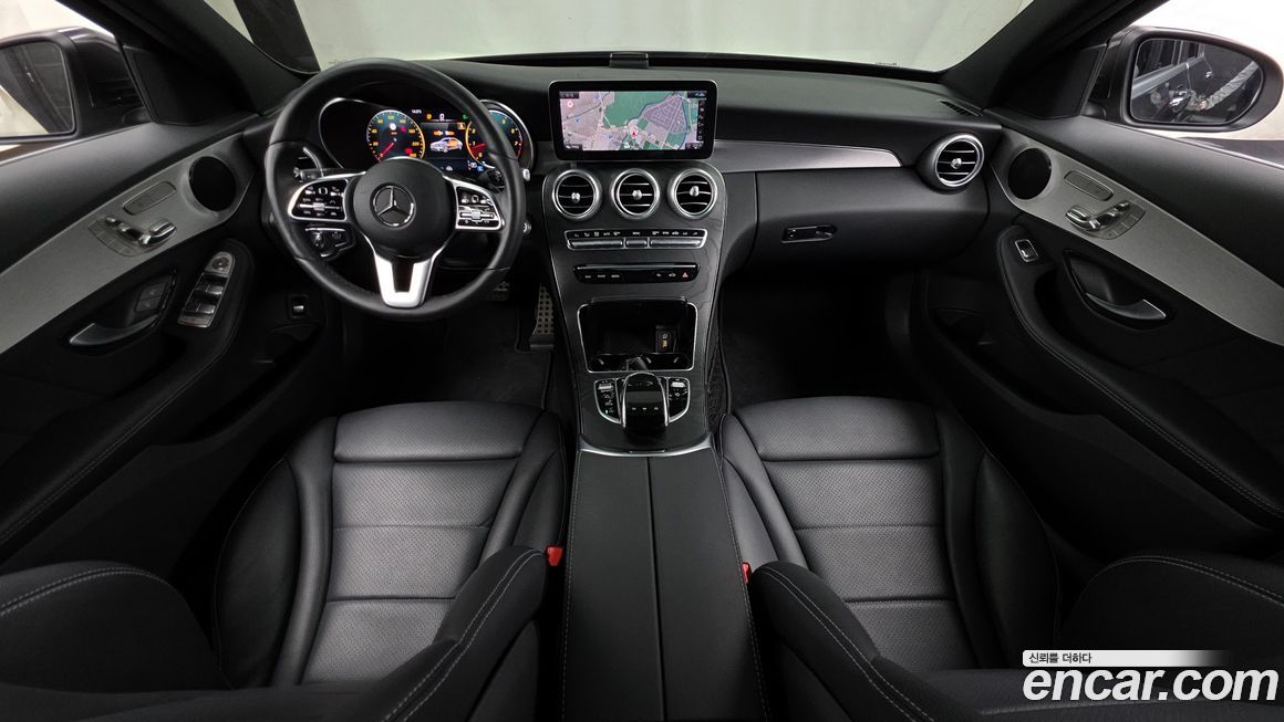 Mercedes-Benz C-Class 2021