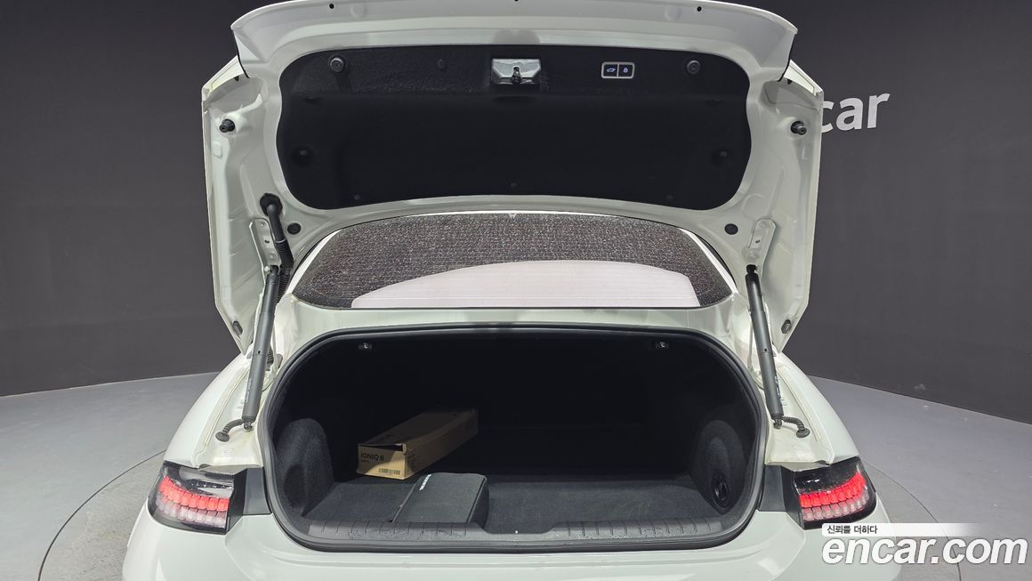 Hyundai Ioniq6 2023