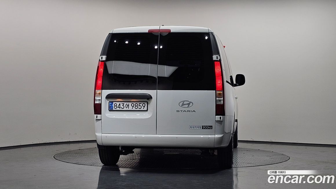 Hyundai Staria 2025
