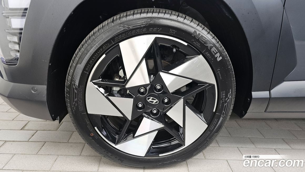 Hyundai Kona 2025