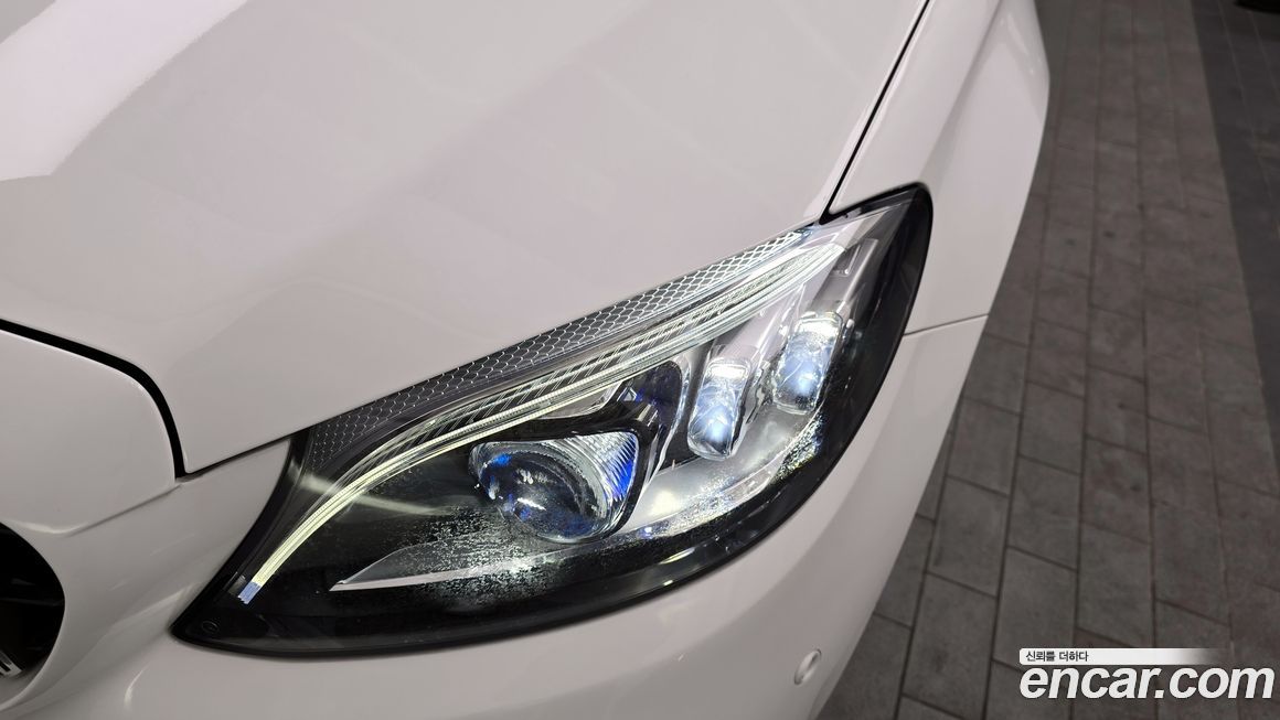 Mercedes-Benz C-Class 2020