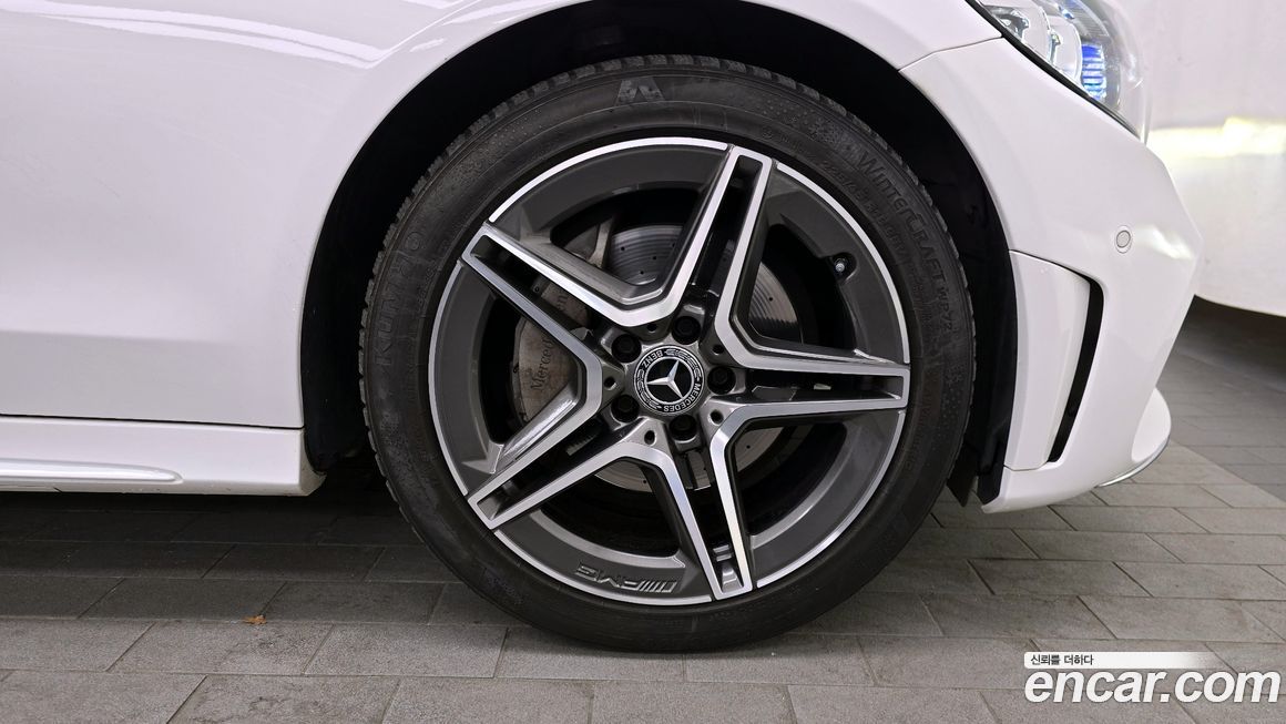 Mercedes-Benz C-Class 2020