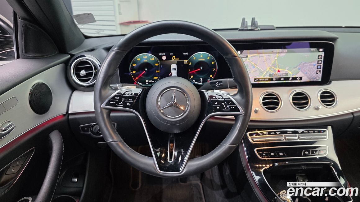 Mercedes-Benz E-Class 2021