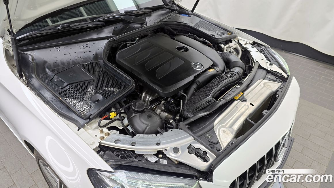 Mercedes-Benz C-Class 2020