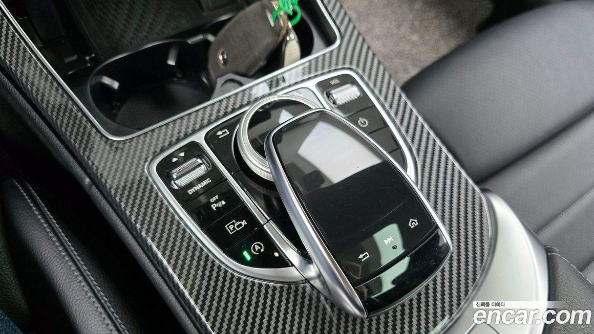 Mercedes-Benz C-Class 2020